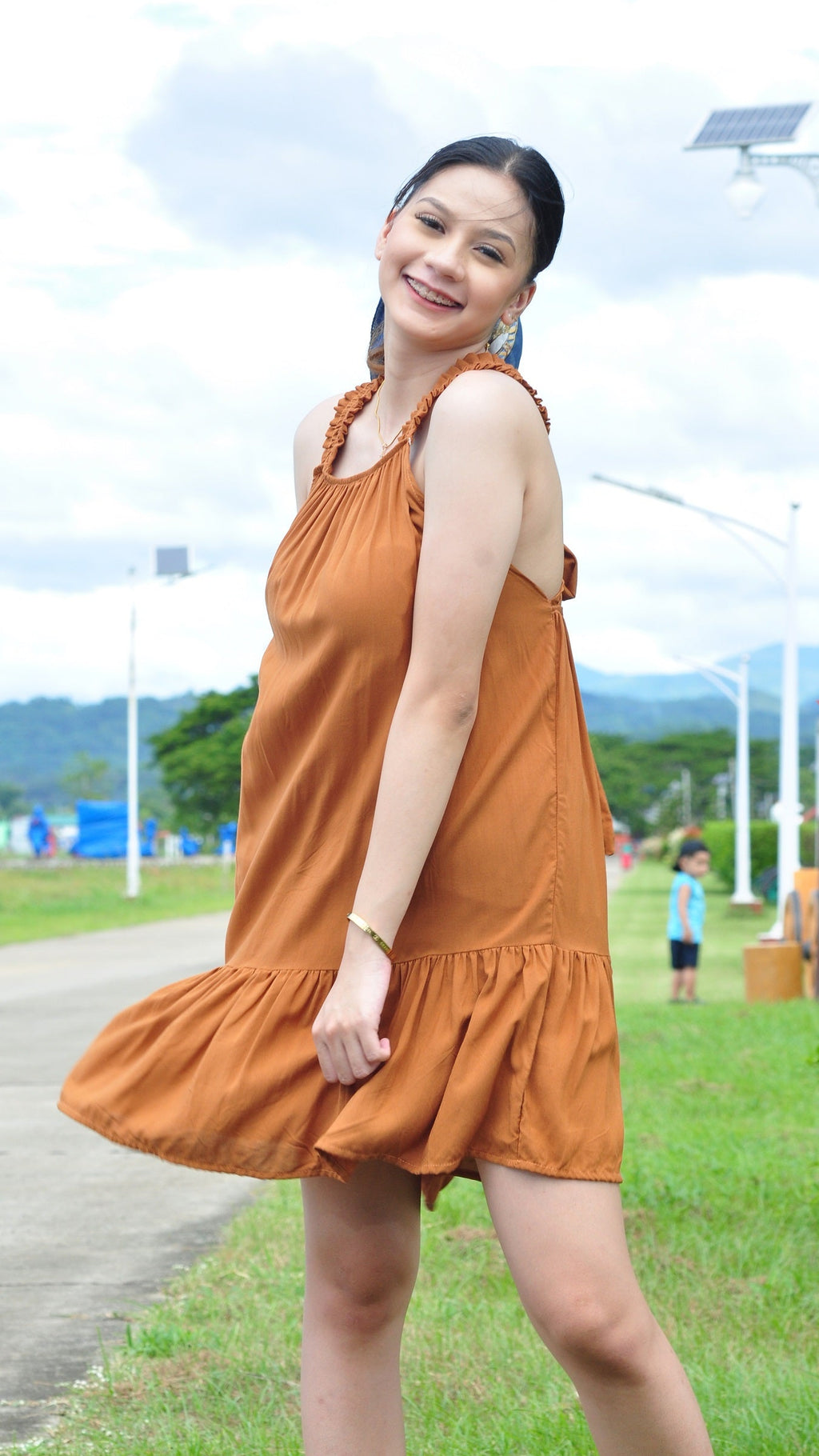SC69 Sleeveless Multiway Tiered Linen Dress