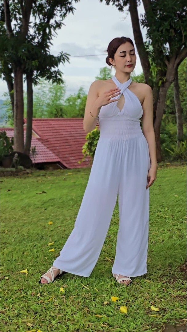 SC108 Jumpsuit | Self Tie Halter Neck Wide-Leg Linen Jumpsuit with pockets