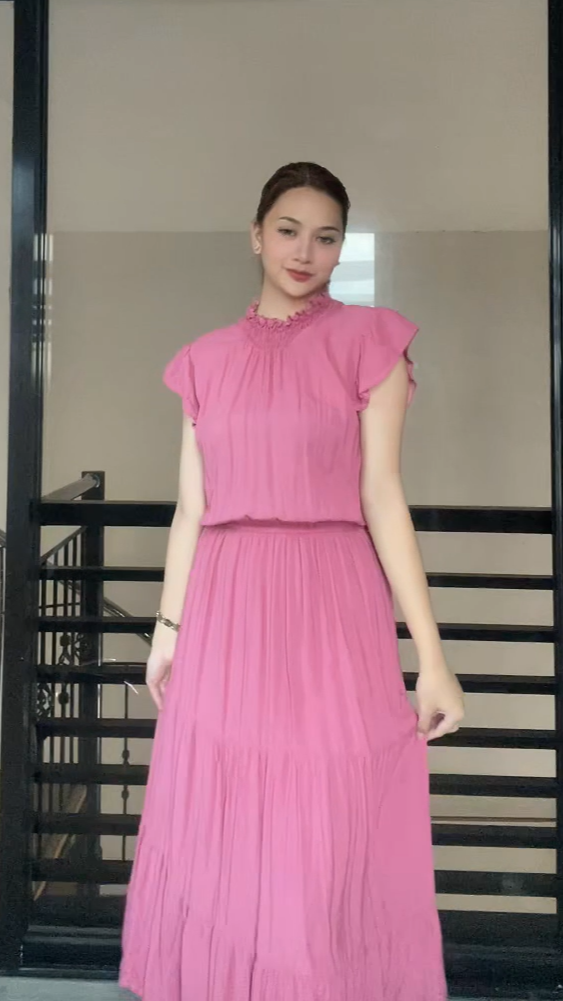 SC100 Dress | Turtleneck Tiered Linen Maxi Dress