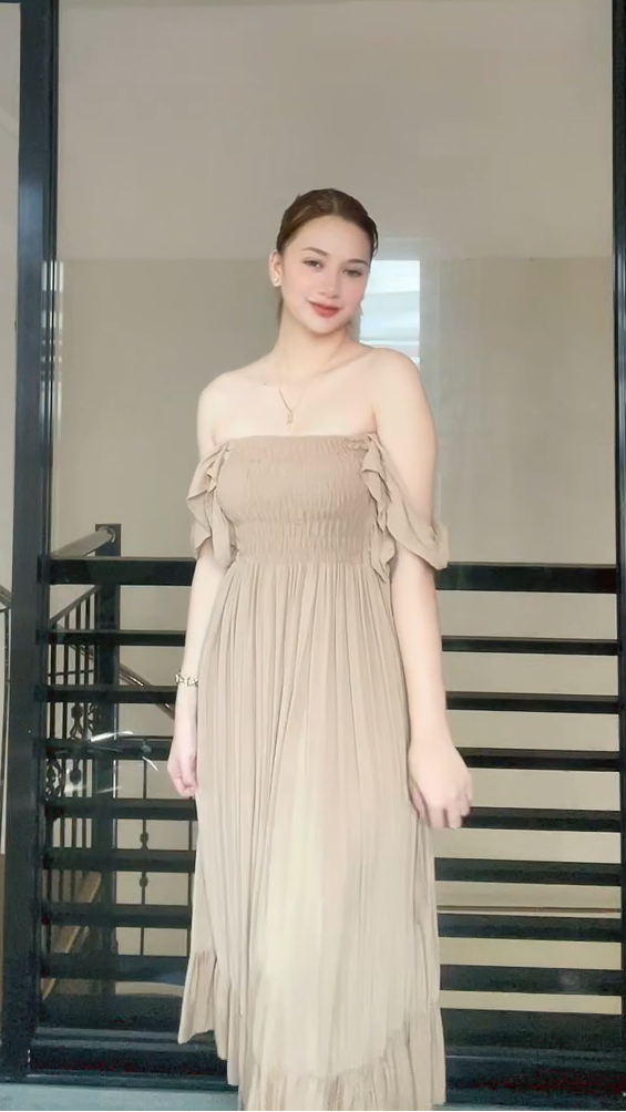 SC70 Dress |  Ruffle Strap Smocking Linen Maxi Dress