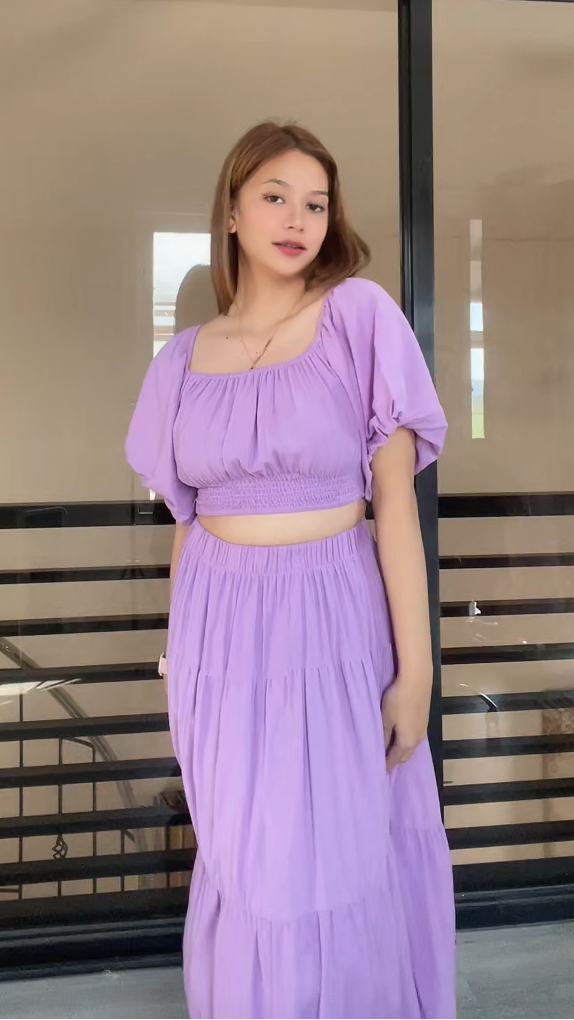 SC78 Set | Off-Shoulder Puff Sleeves Top and Maxi Skirt Set