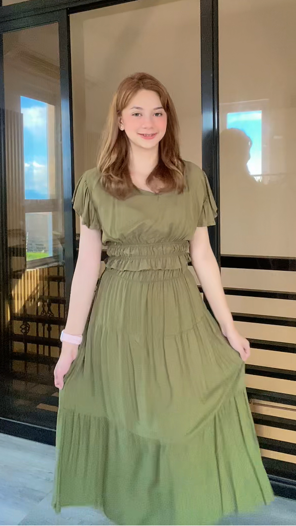 SC83 Set | Ruffles Crop Blouse and Maxi Linen Skirt Coordinates