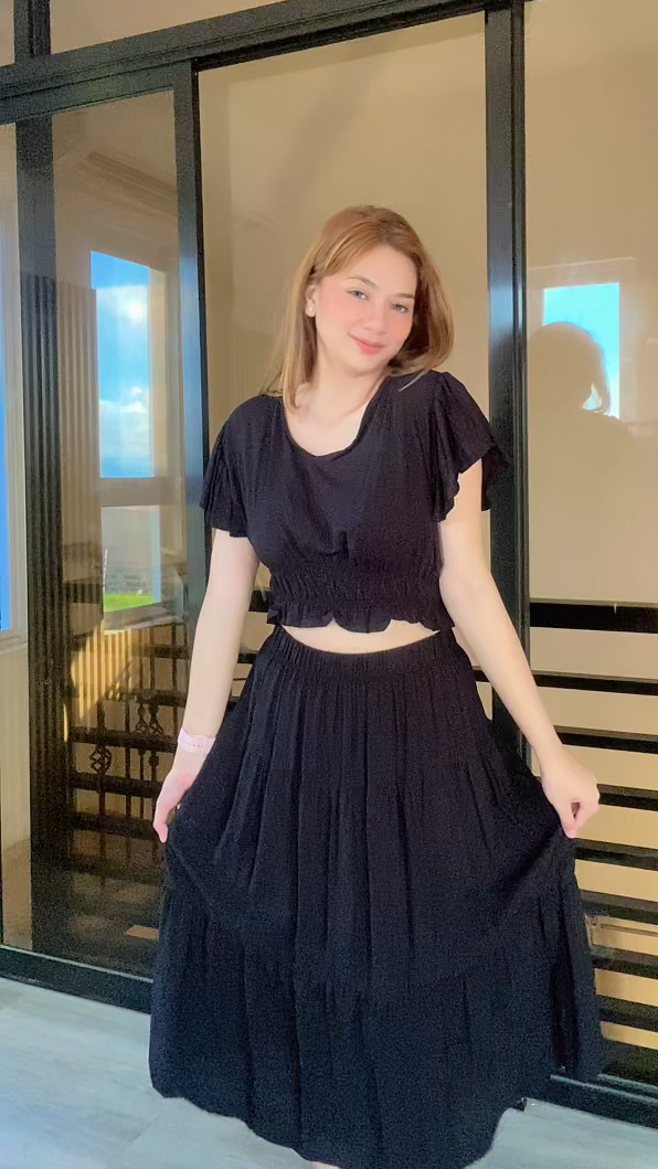 SC83 Set | Ruffles Crop Blouse and Maxi Linen Skirt Coordinates