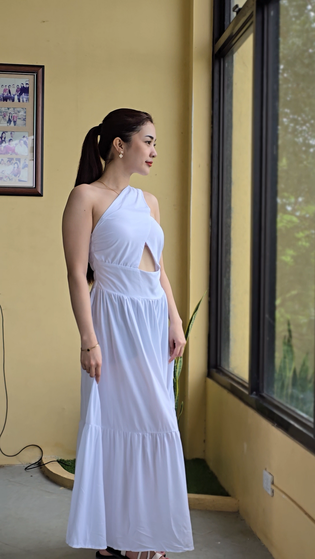 SC125 Dress | One-Shoulder Smocking Linen Maxi Dress