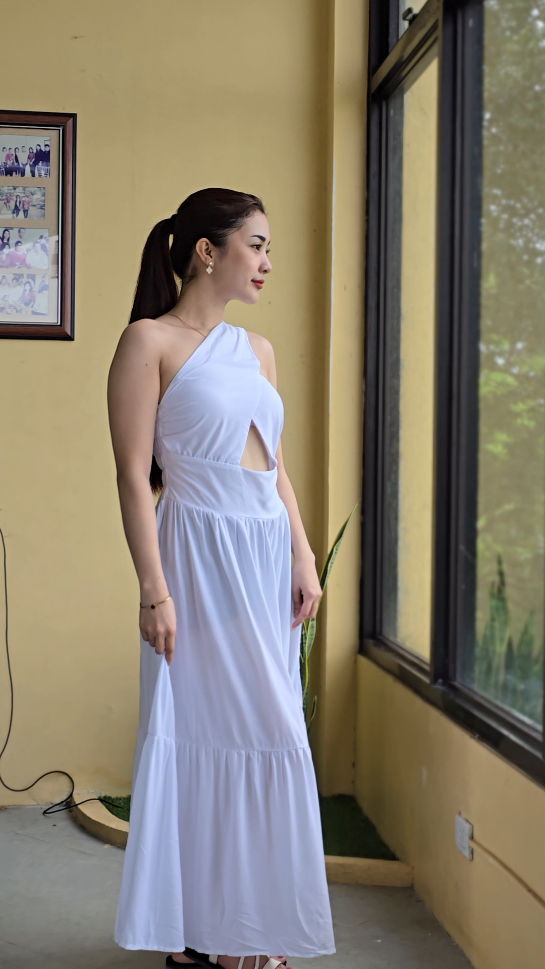 SC125 Dress | One-Shoulder Smocking Linen Maxi Dress