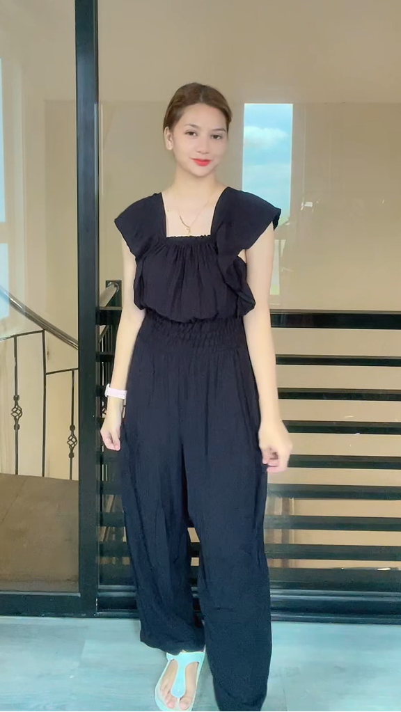 SC109 Jumpsuit | Ruffles Women’s Smocked Waist Wide-Leg Linen Romper Jumpsuits with pockets
