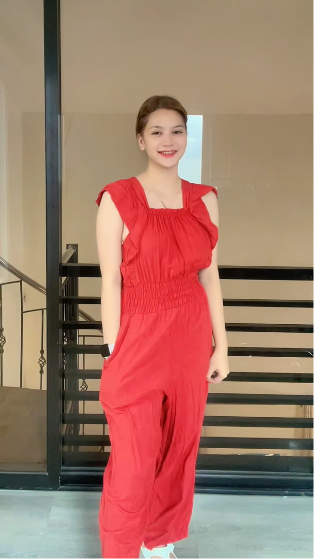 SC109 Jumpsuit | Ruffles Women’s Smocked Waist Wide-Leg Linen Romper Jumpsuits with pockets