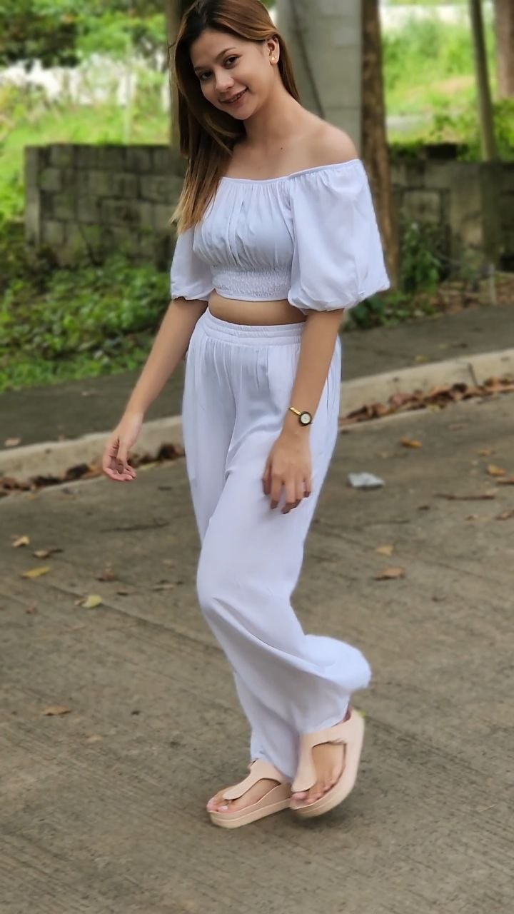 SC71 Set | Off-Shoulder Puff Sleeve Top and Wideleg Pants Linen Coordinates Set