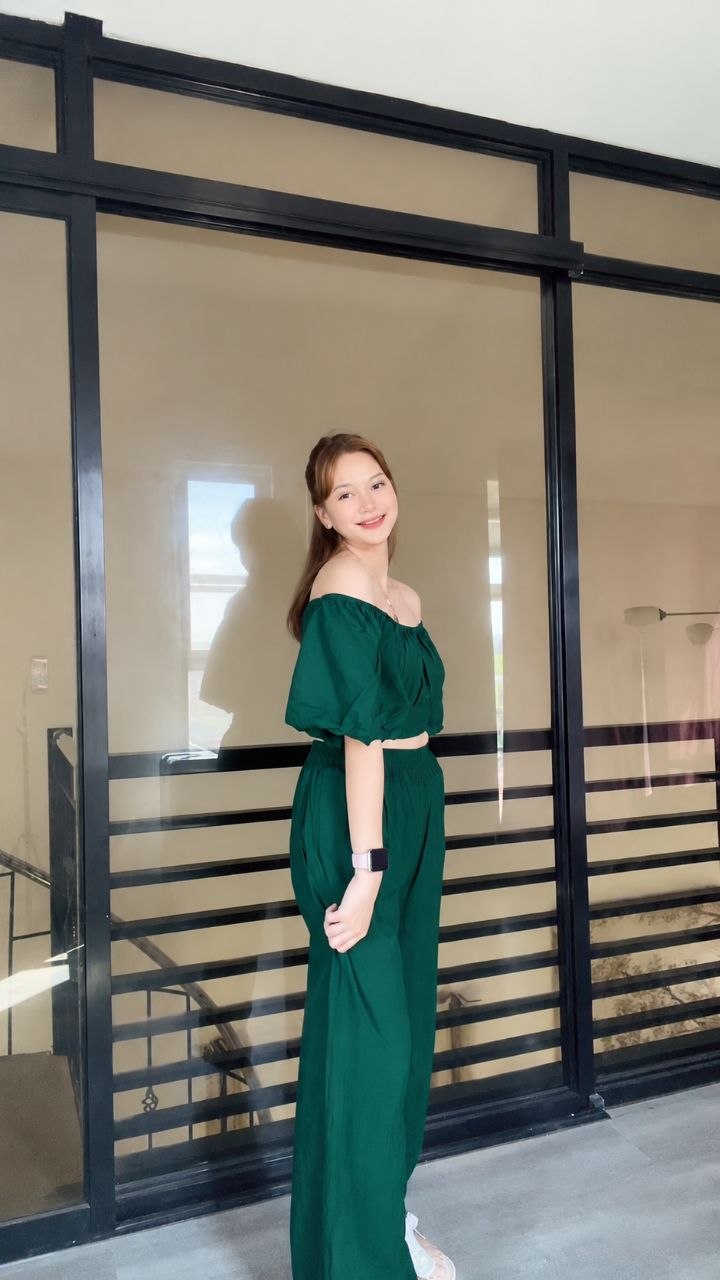 SC71 Set | Off-Shoulder Puff Sleeve Top and Wideleg Pants Linen Coordinates Set