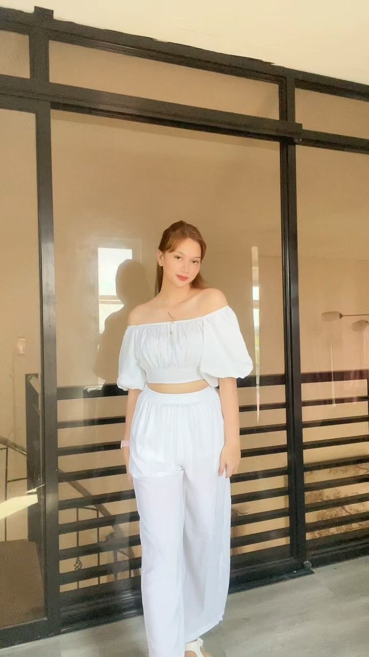 SC71 Set | Off-Shoulder Puff Sleeve Top and Wideleg Pants Linen Coordinates Set