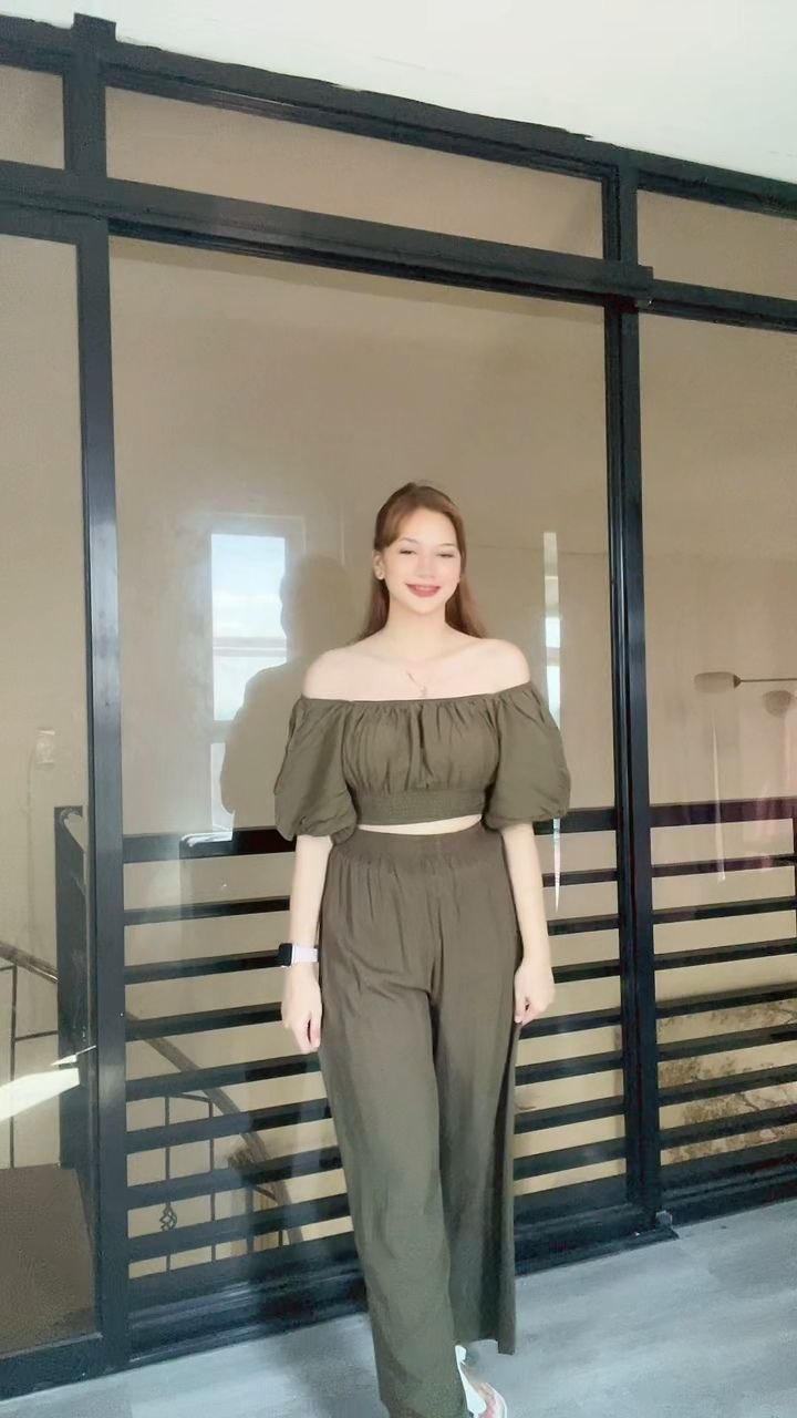 SC71 Set | Off-Shoulder Puff Sleeve Top and Wideleg Pants Linen Coordinates Set